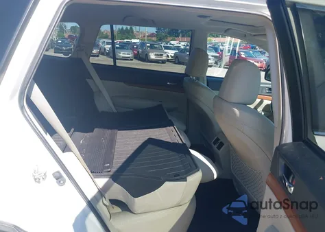 2014 Subaru Outback 2.5I Limited z USA, uszkodzony, nr VIN 4S4BRCMC3E3267283